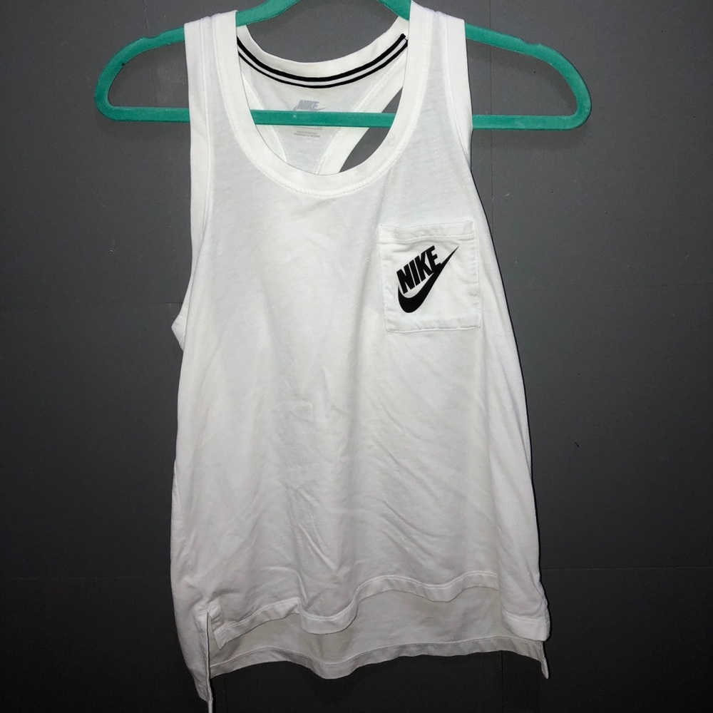 white nike athletic tank